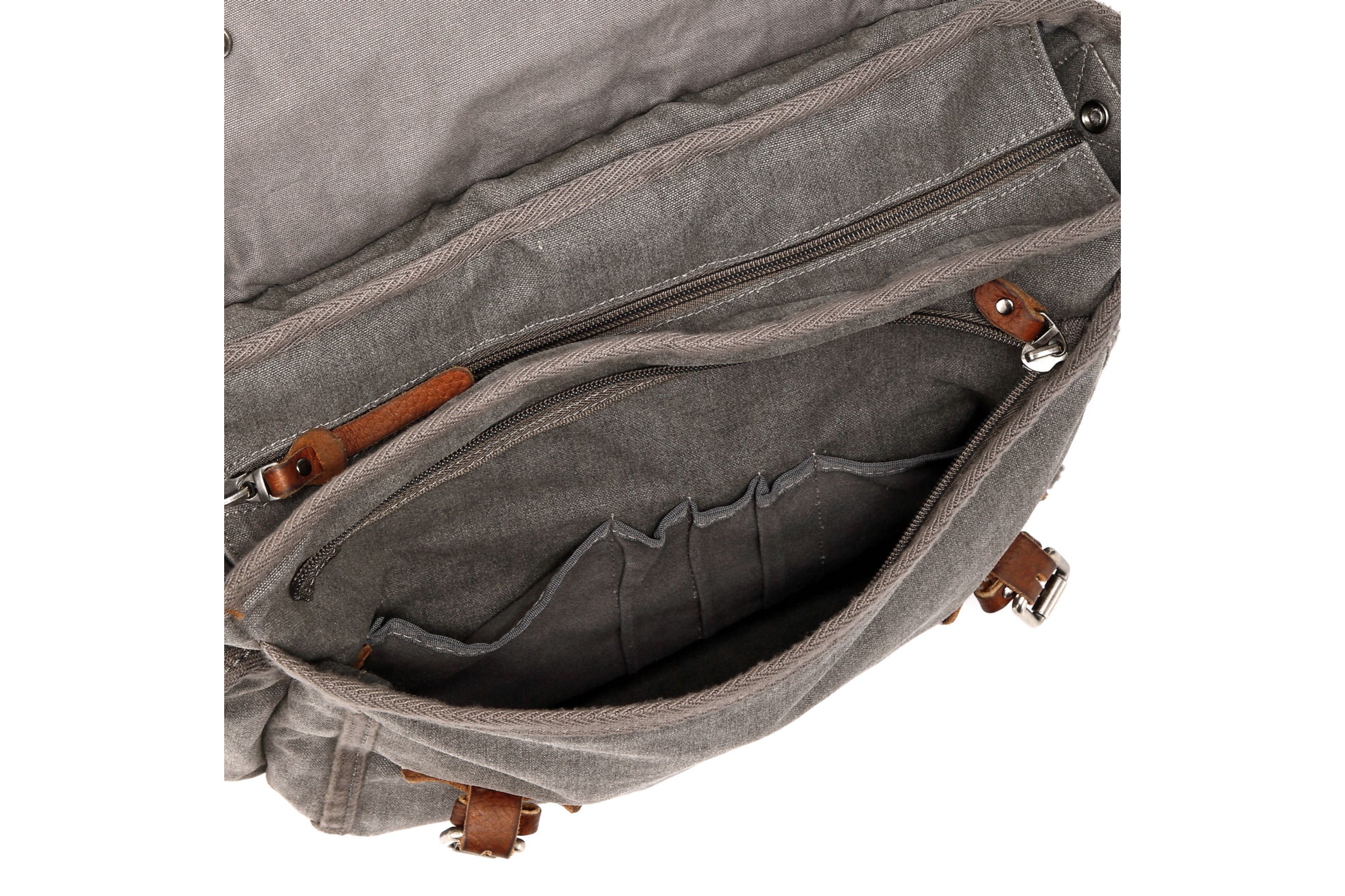 Silver Road Messenger