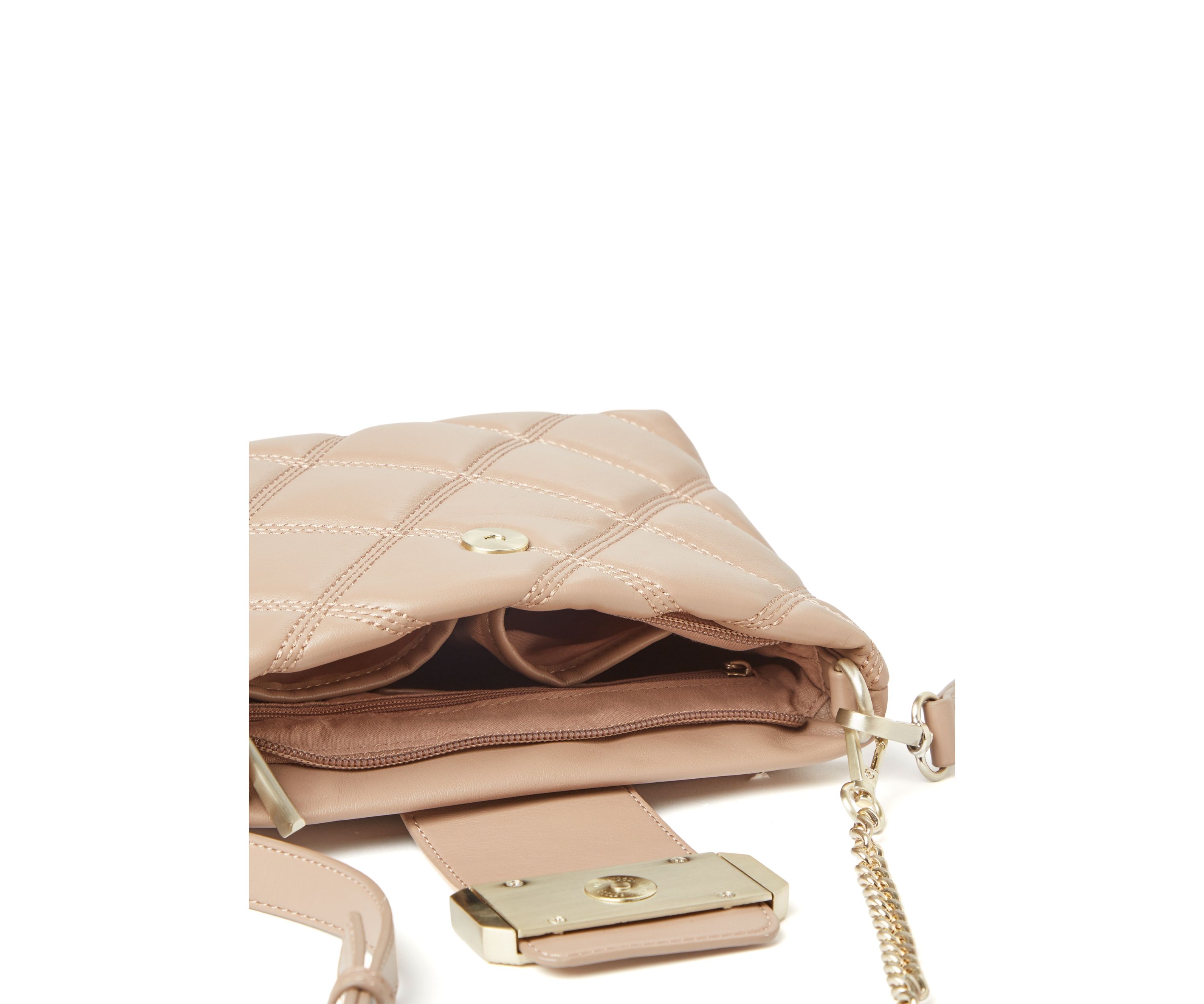 Quilted Chain Strap Crossbody 