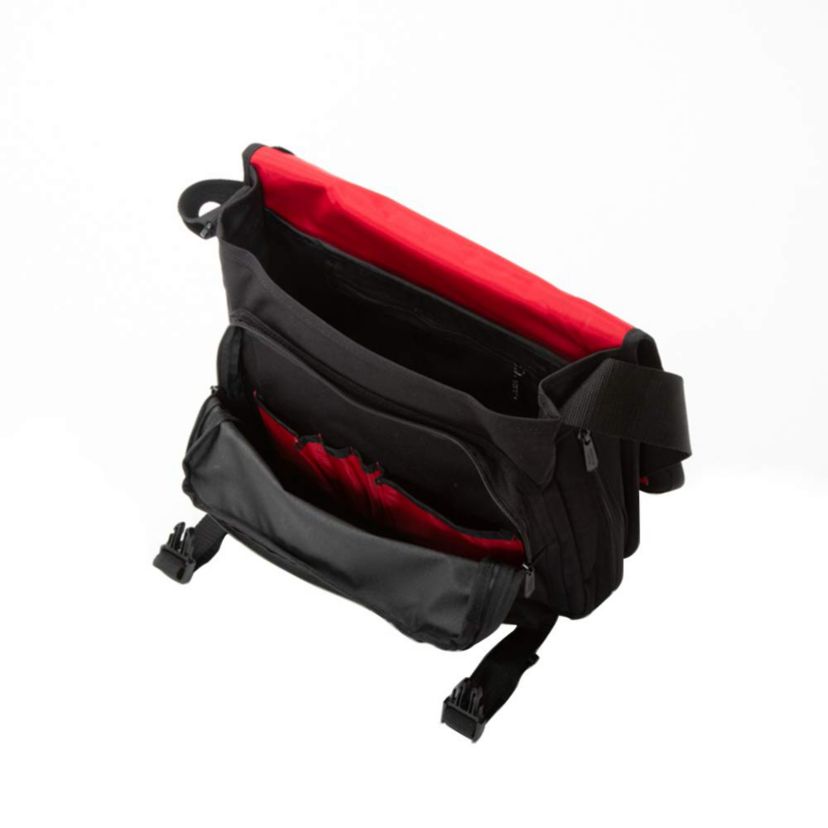 Europa With Back Zipper And Compartments