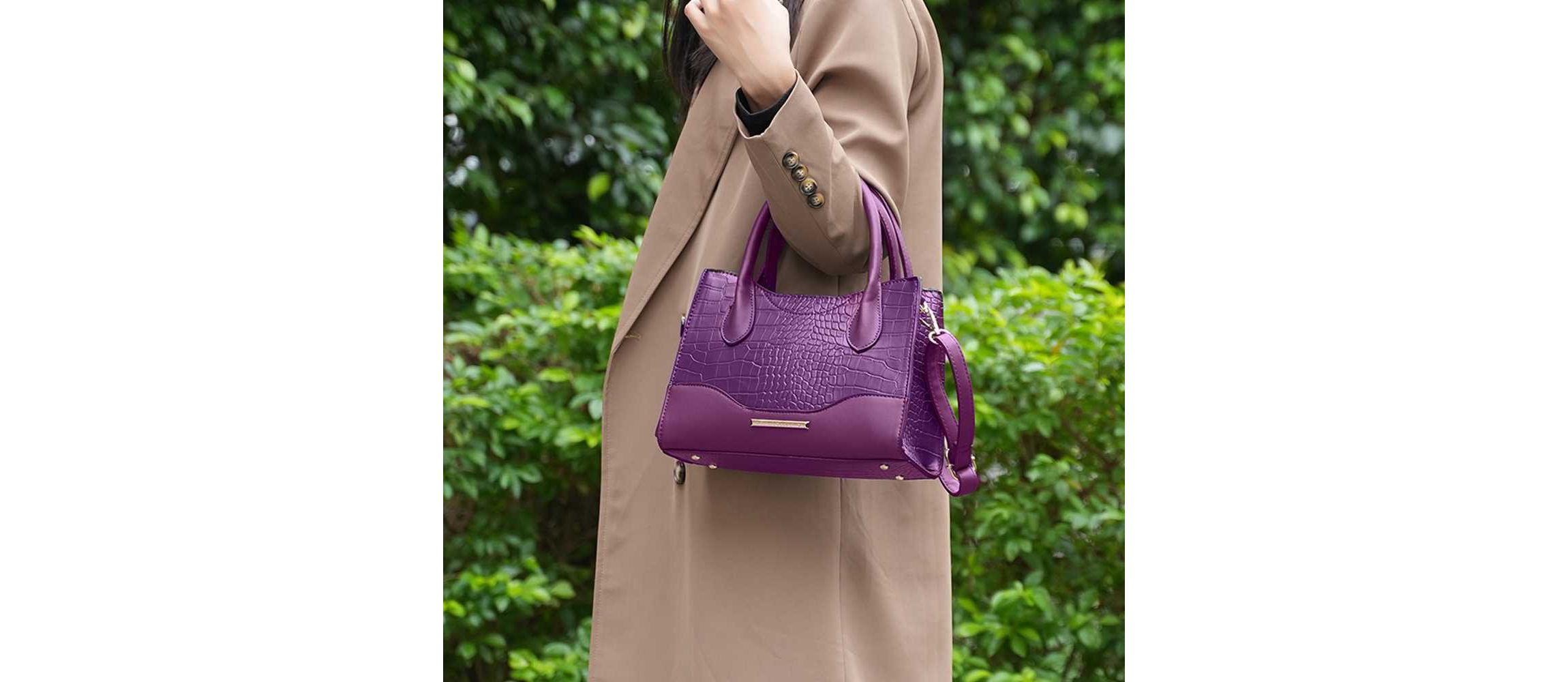 Gili Tote Handbag