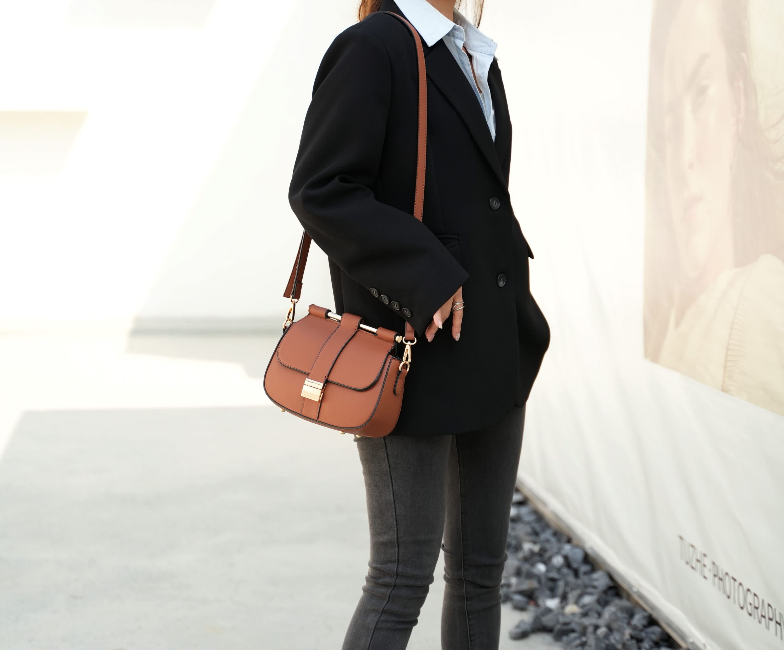 Londyn Shoulder Bag