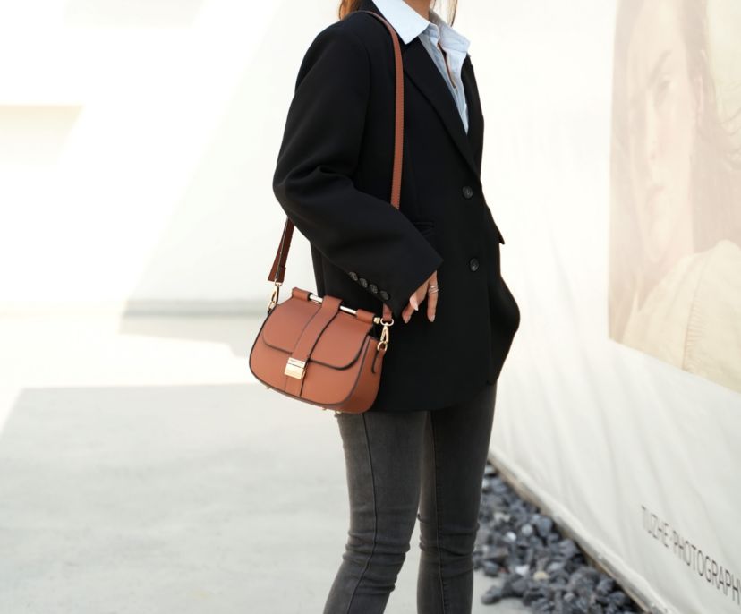 Londyn Shoulder Bag