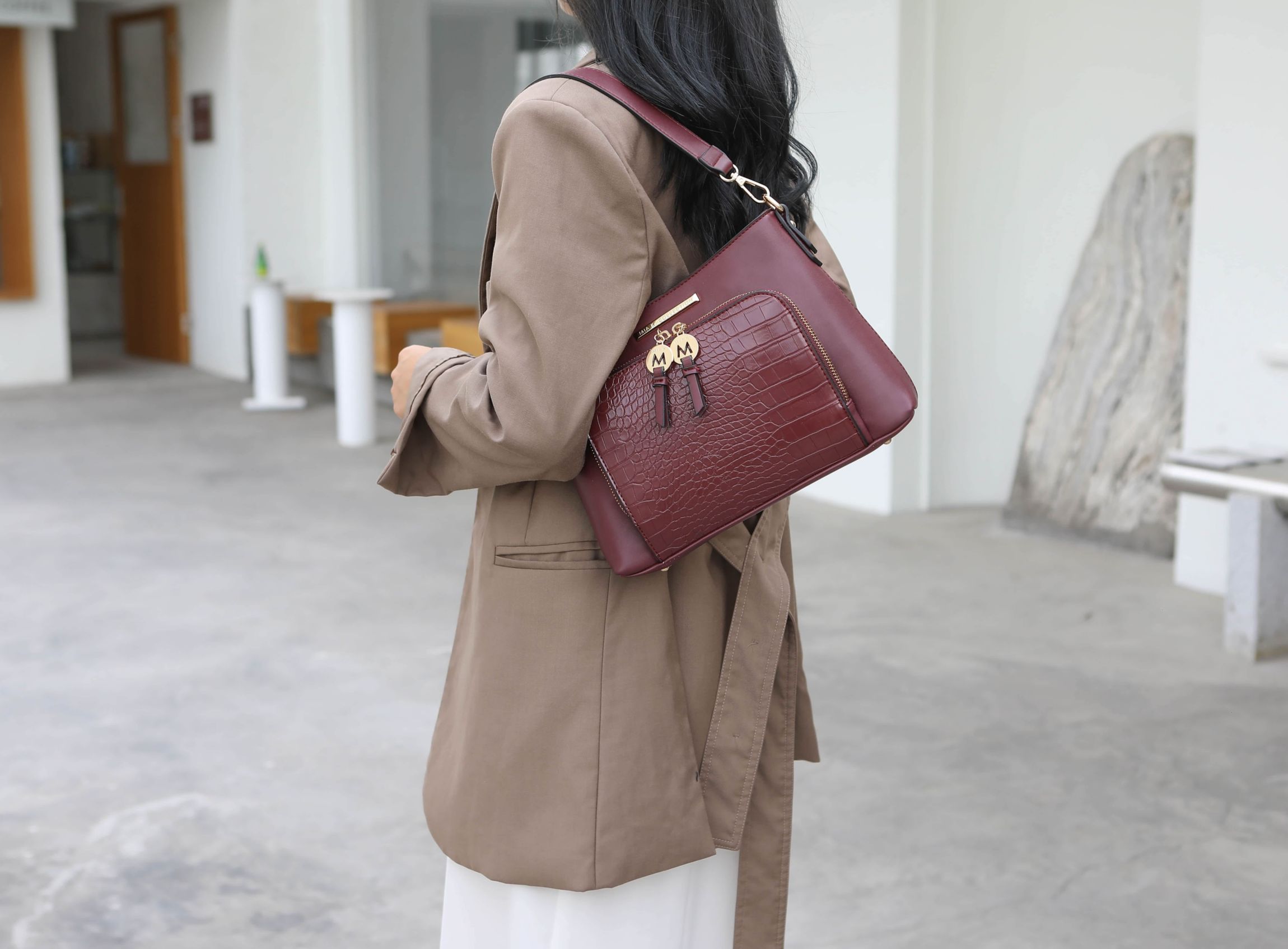 Anayra Shoulder Bag