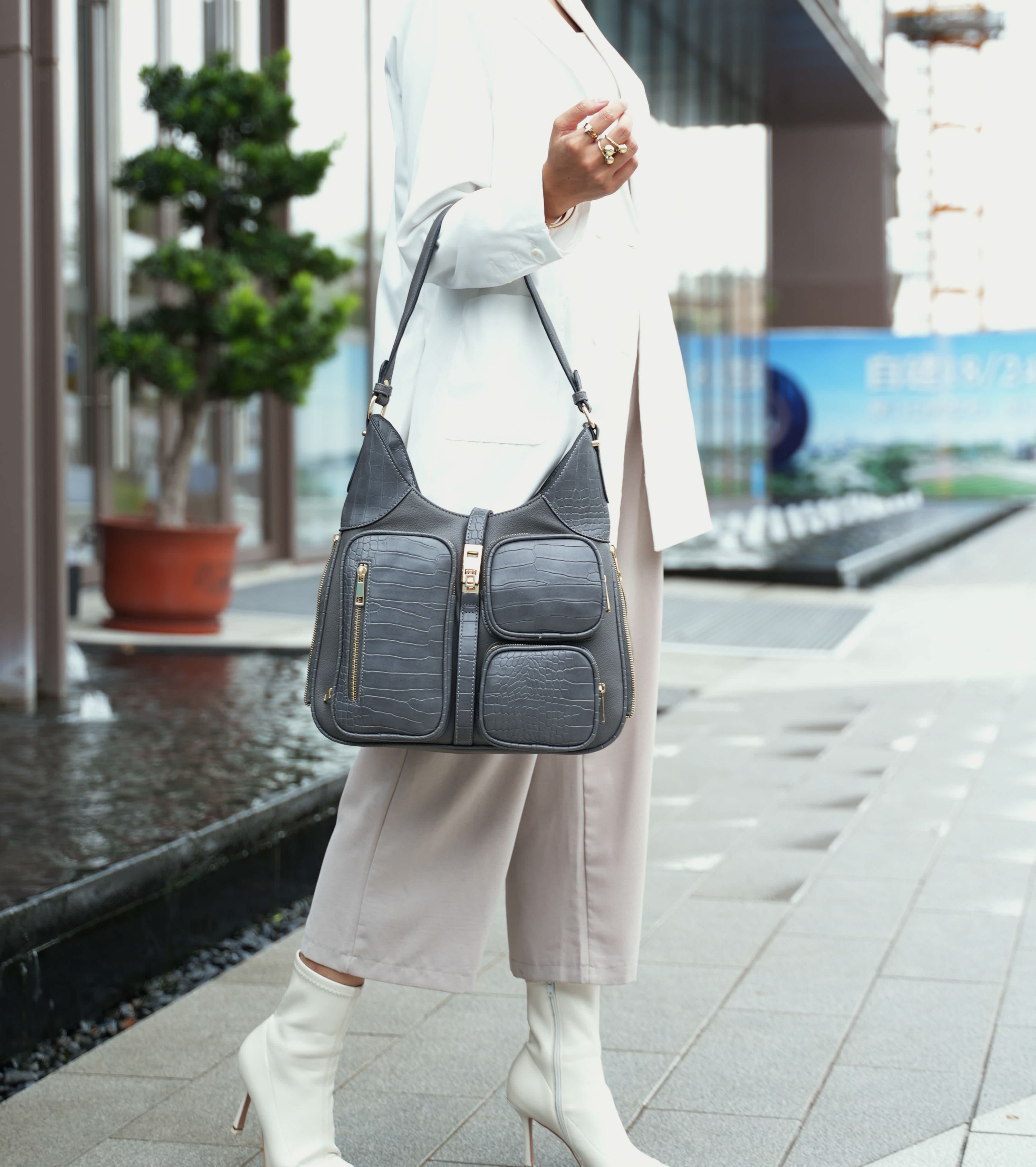 Daphne Hobo Bag