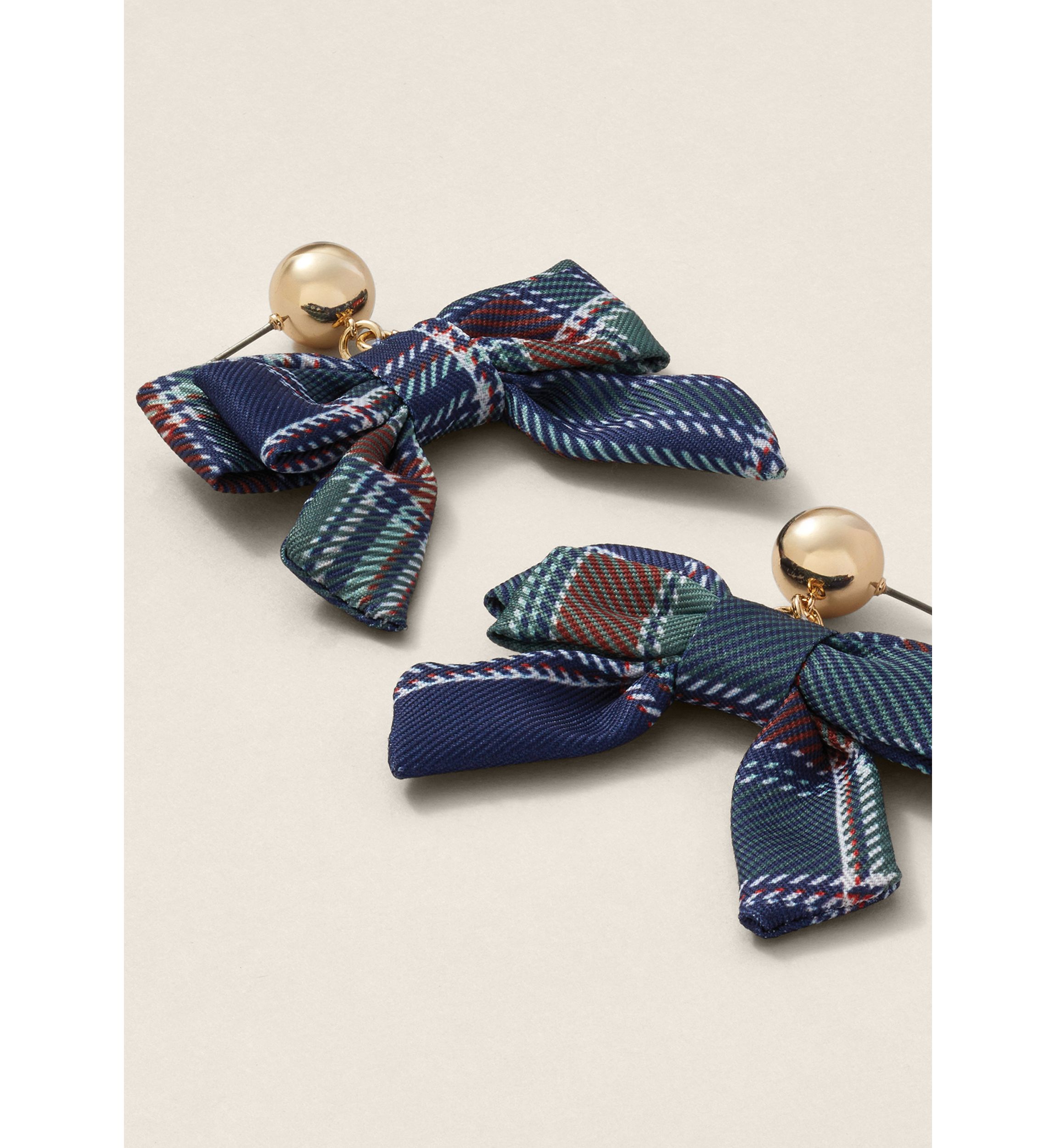 Sewing Down South x Crown & Ivy™ Green Plaid Bow Earrings