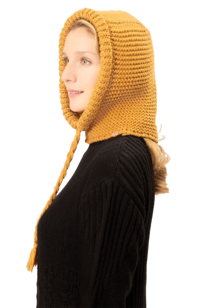 KNIT SNOOD WITH STRING