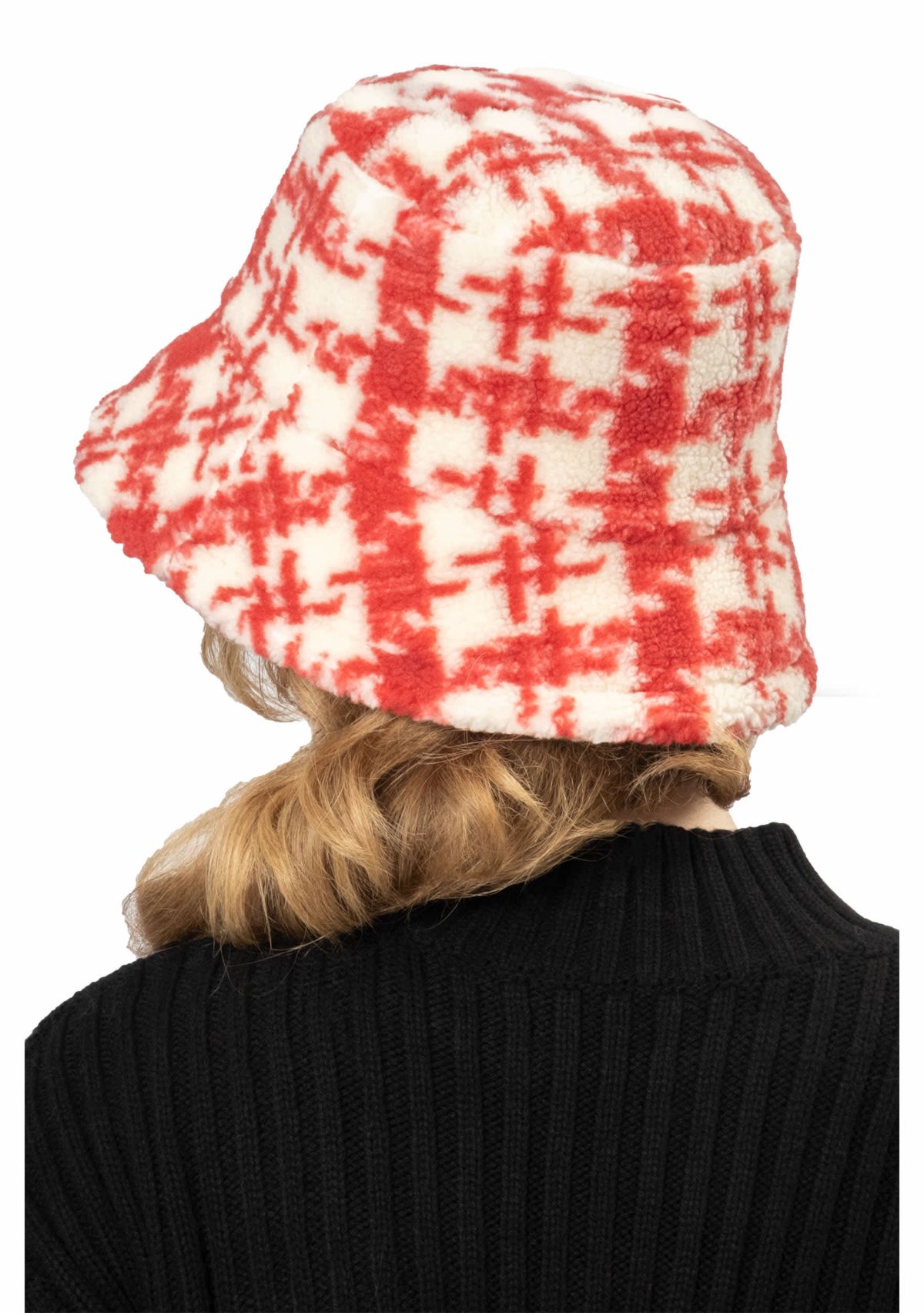 PLAID SHERPA BUCKET