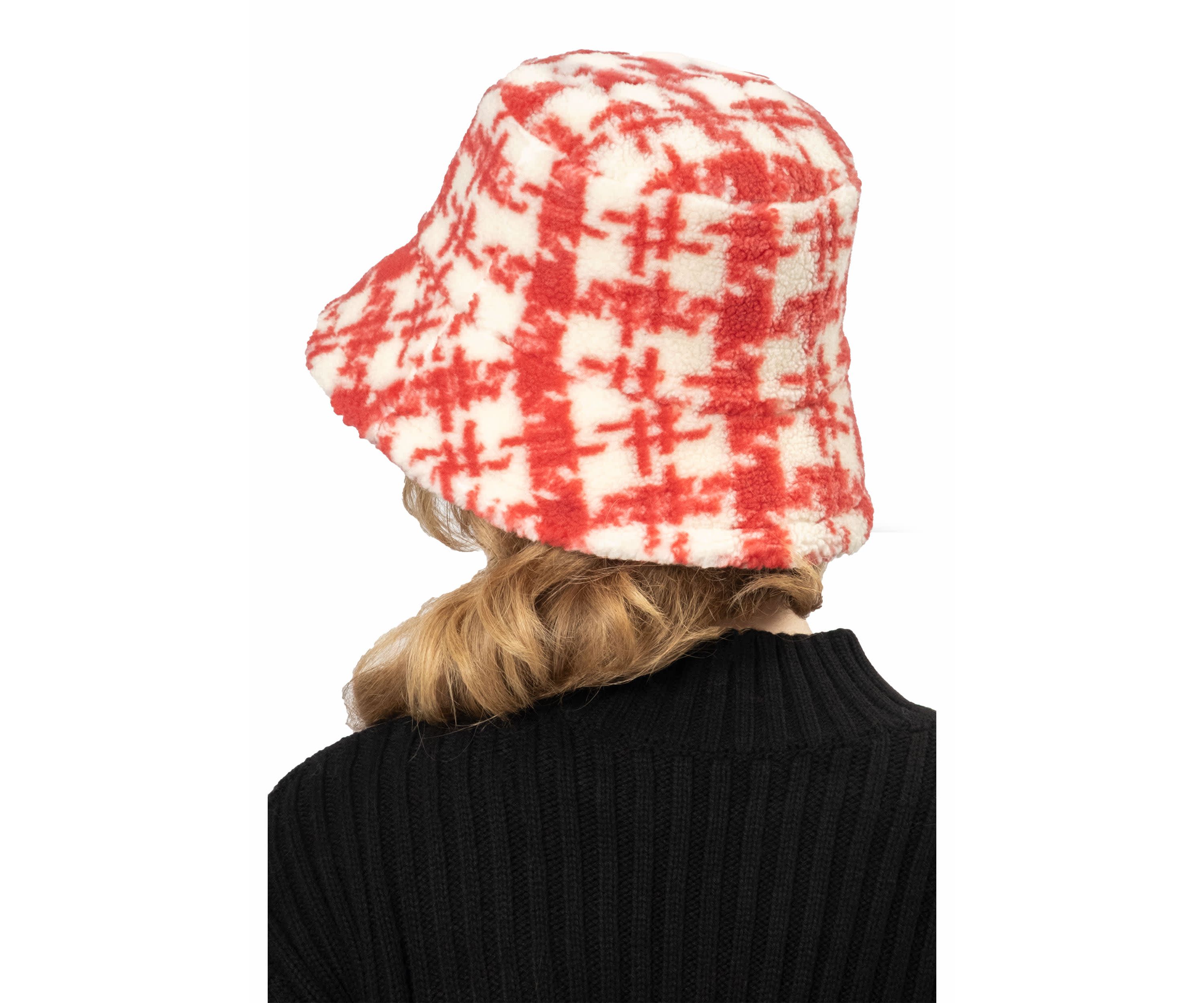 PLAID SHERPA BUCKET