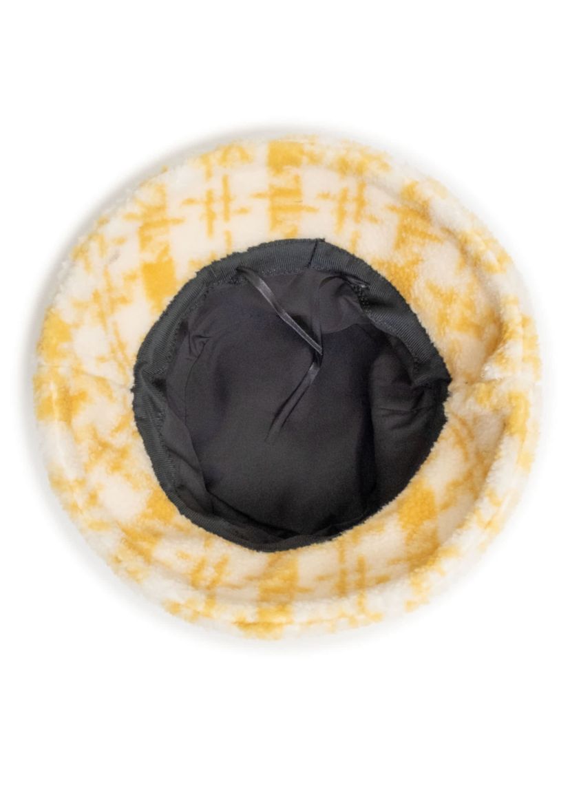 PLAID SHERPA BUCKET