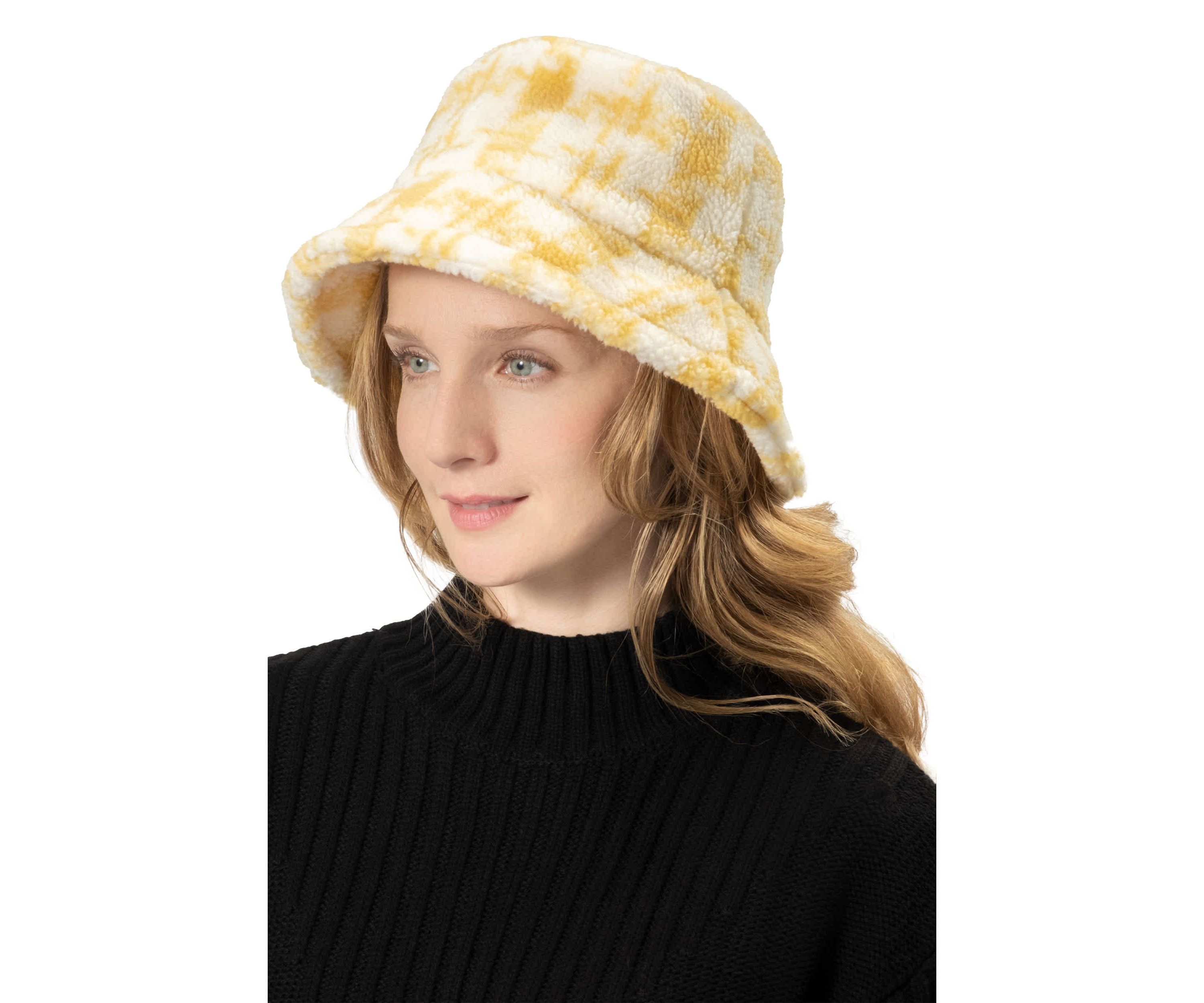 PLAID SHERPA BUCKET