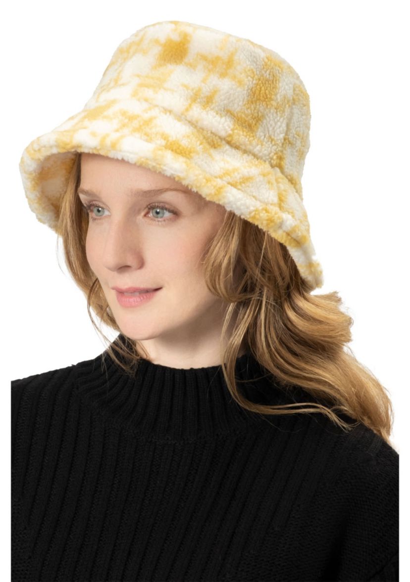 PLAID SHERPA BUCKET