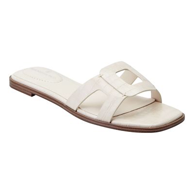 Bandolino Women's Vienma Square Toe Slip-on Flat Casual Sandals, Ivory, 9M