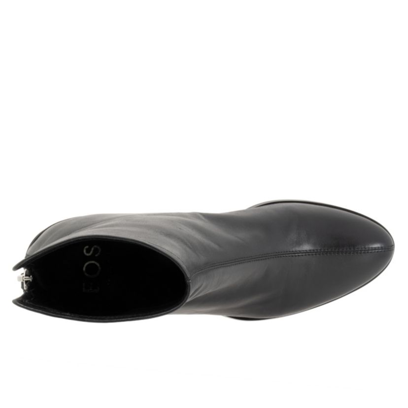 Cast Boot