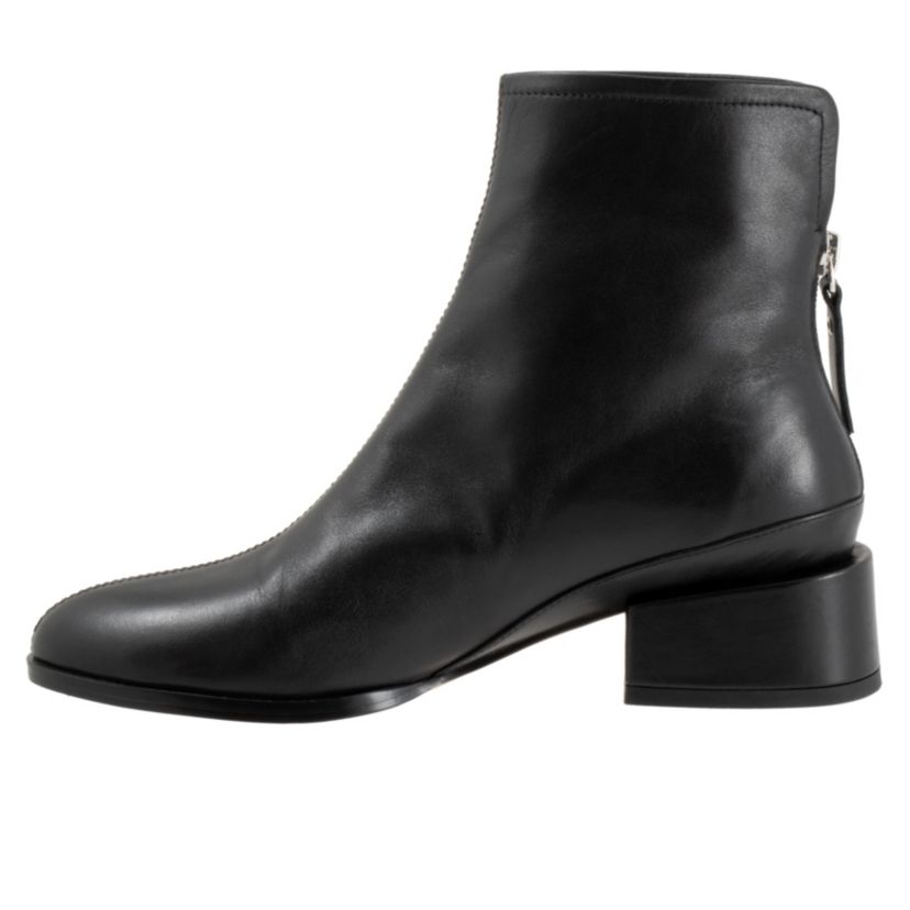 Cast Boot