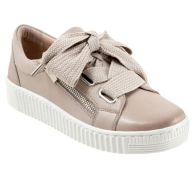 EOS Womens Jovi Sneaker