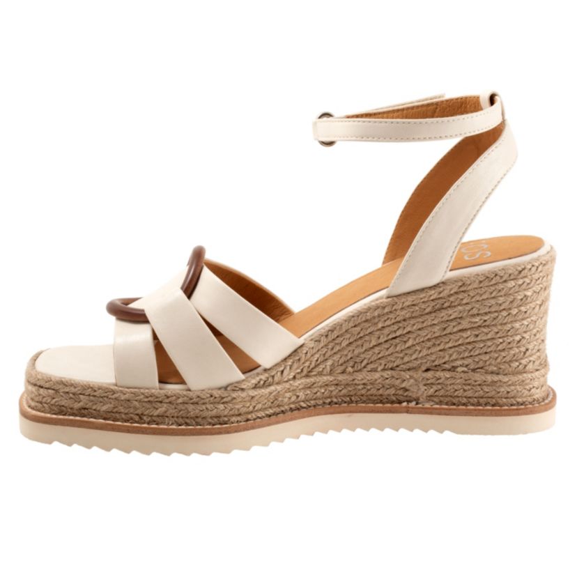 Zeline Sandal