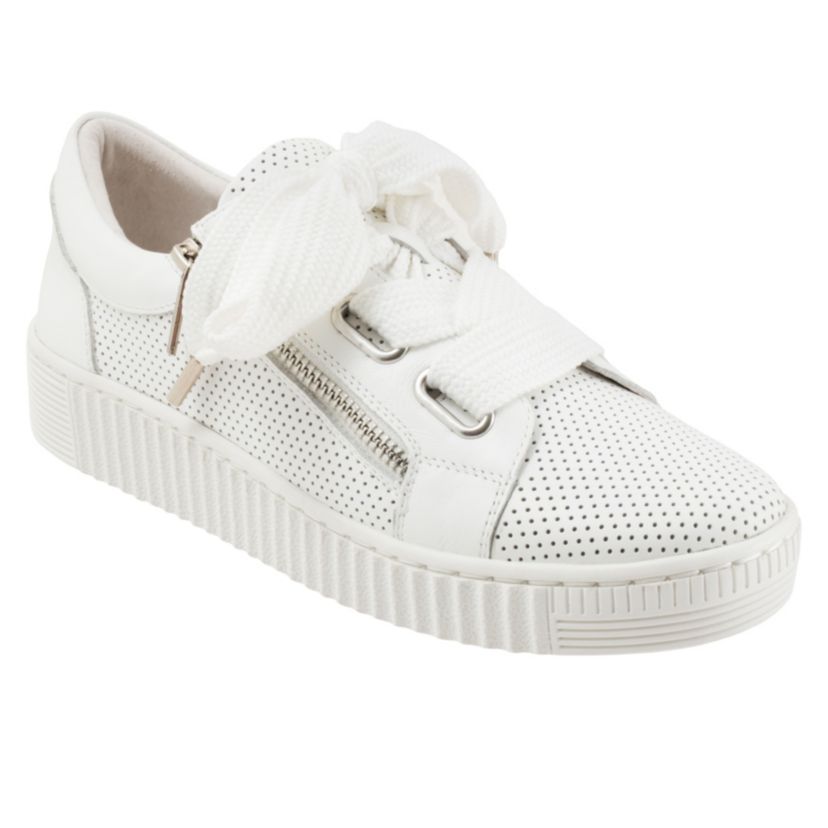 Jovi Perf Sneaker