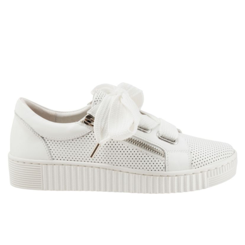 Jovi Perf Sneaker