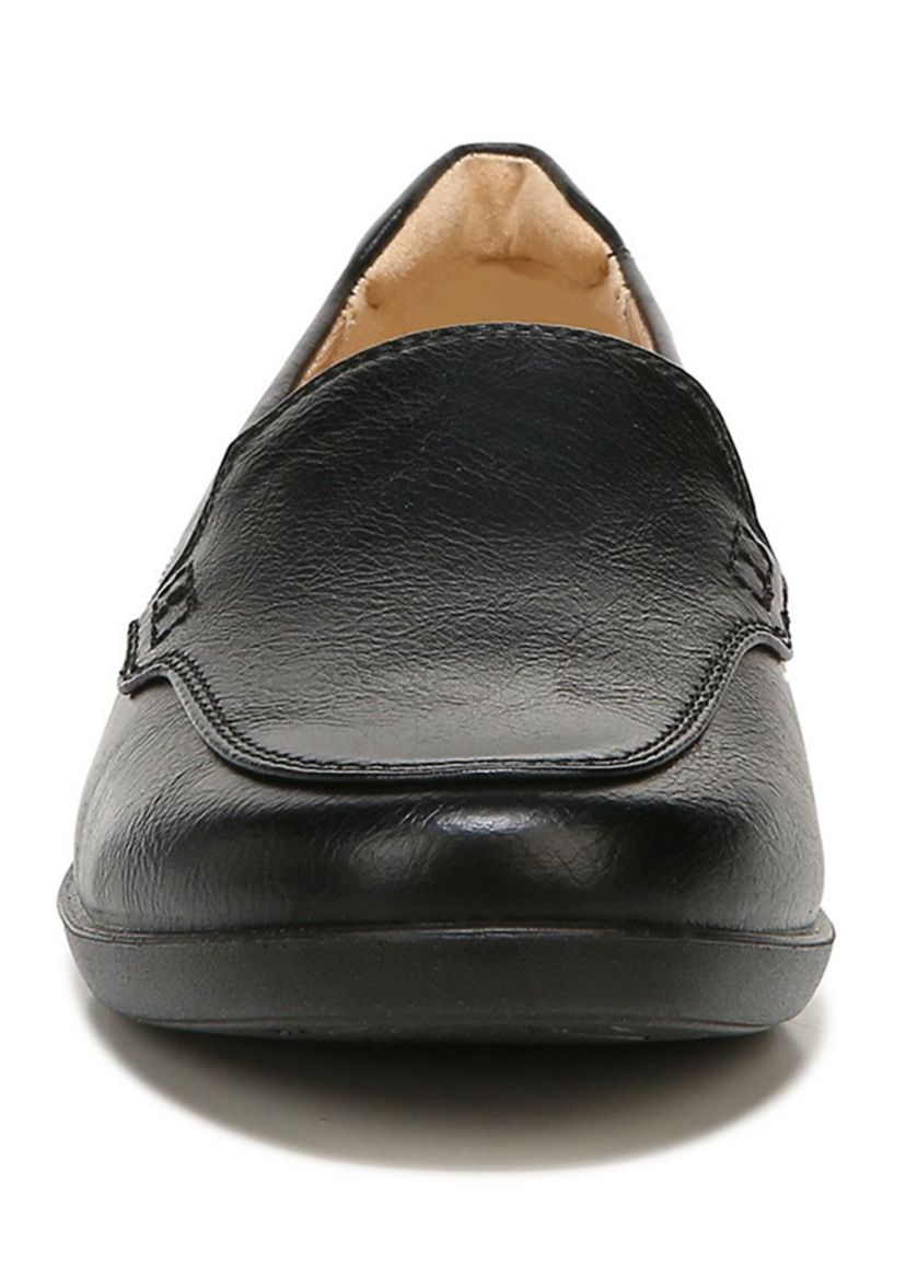 Nina Loafer