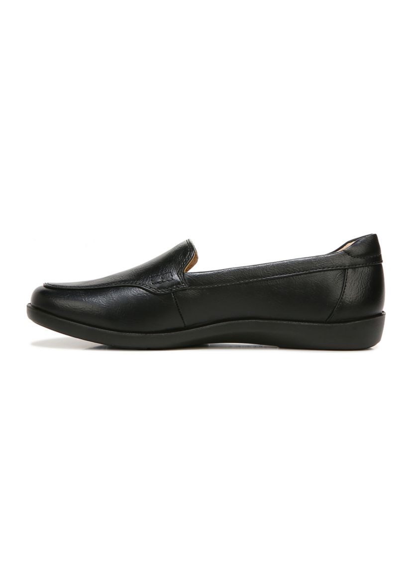 Nina Loafer