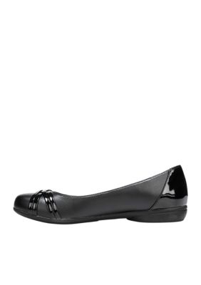 Lifestride hot sale black flats