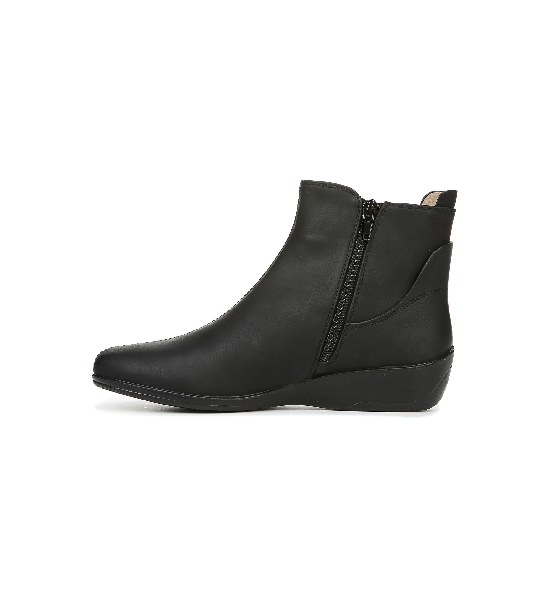 Izzy Shooties