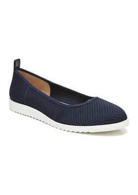 flats slip off