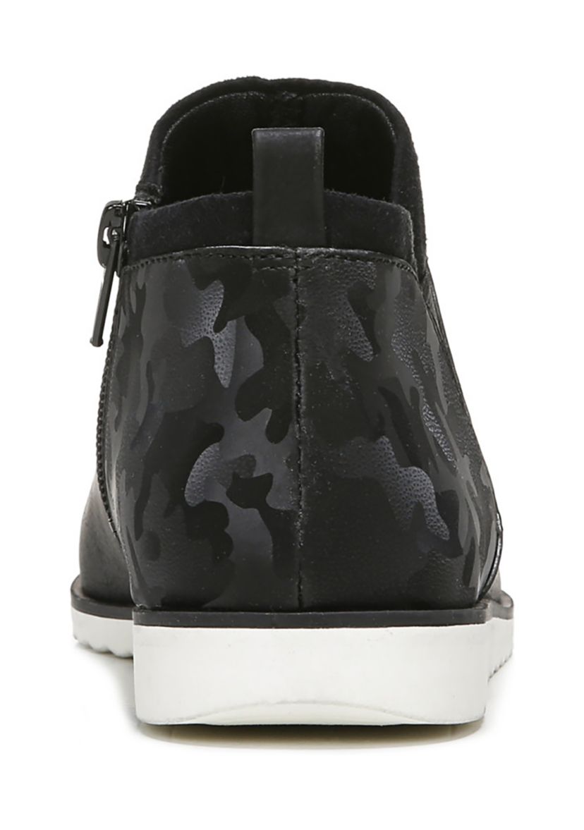 Zion Slip On