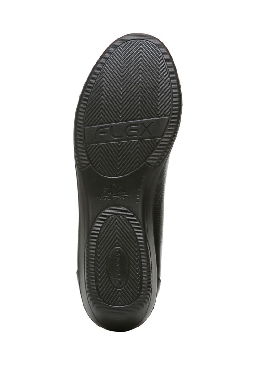Impact Sneaker