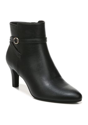 Belks store black boots