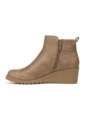 Lifestride hotsell wedge boots