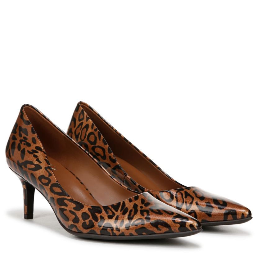 Everly Pump