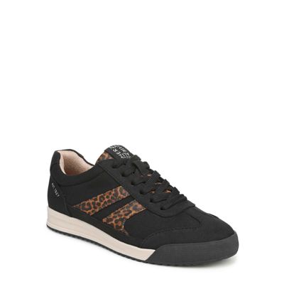 Naturalizer Women's Garnet Sneaker, 7M