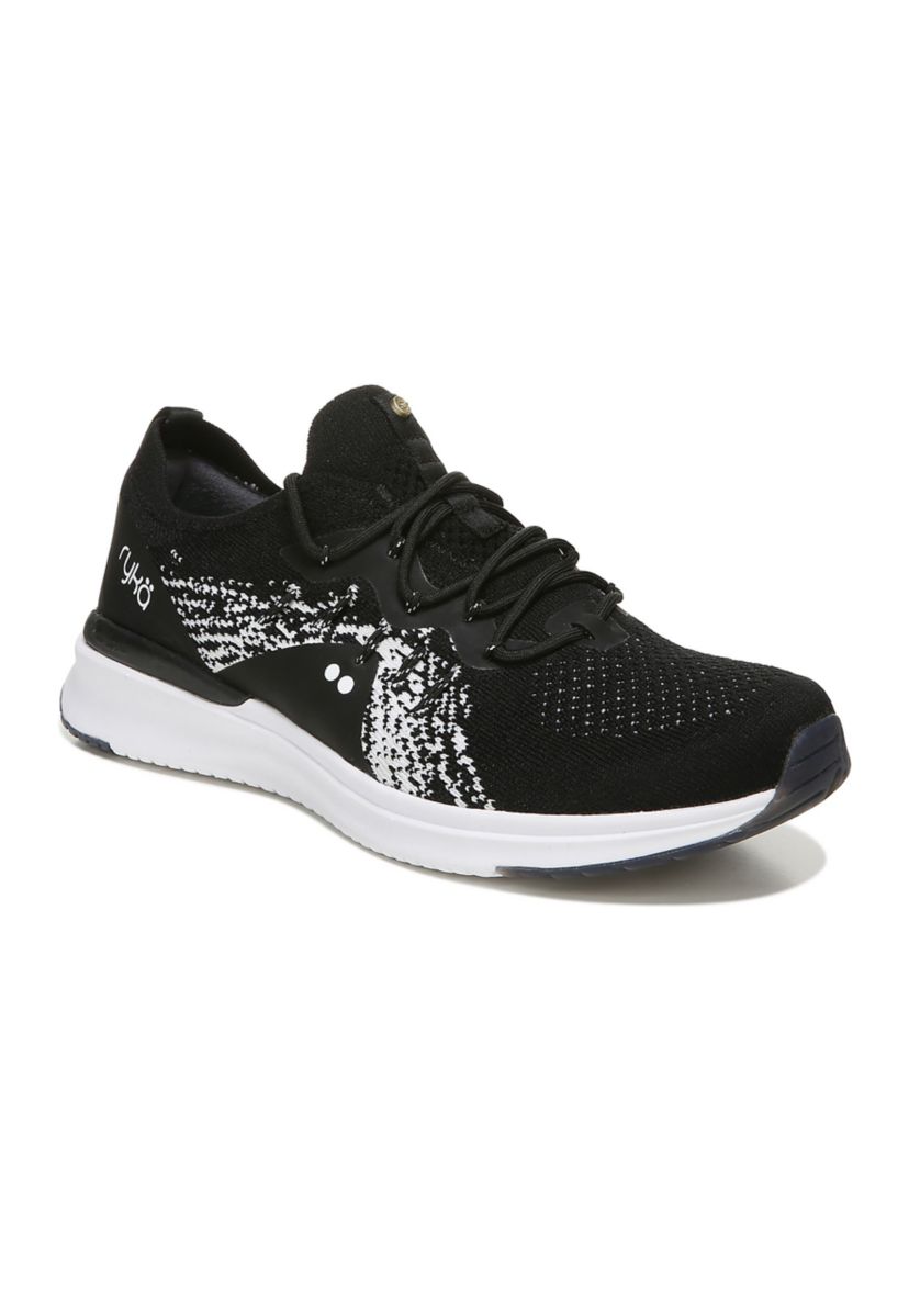 Momentum 2.0 Walking Shoe