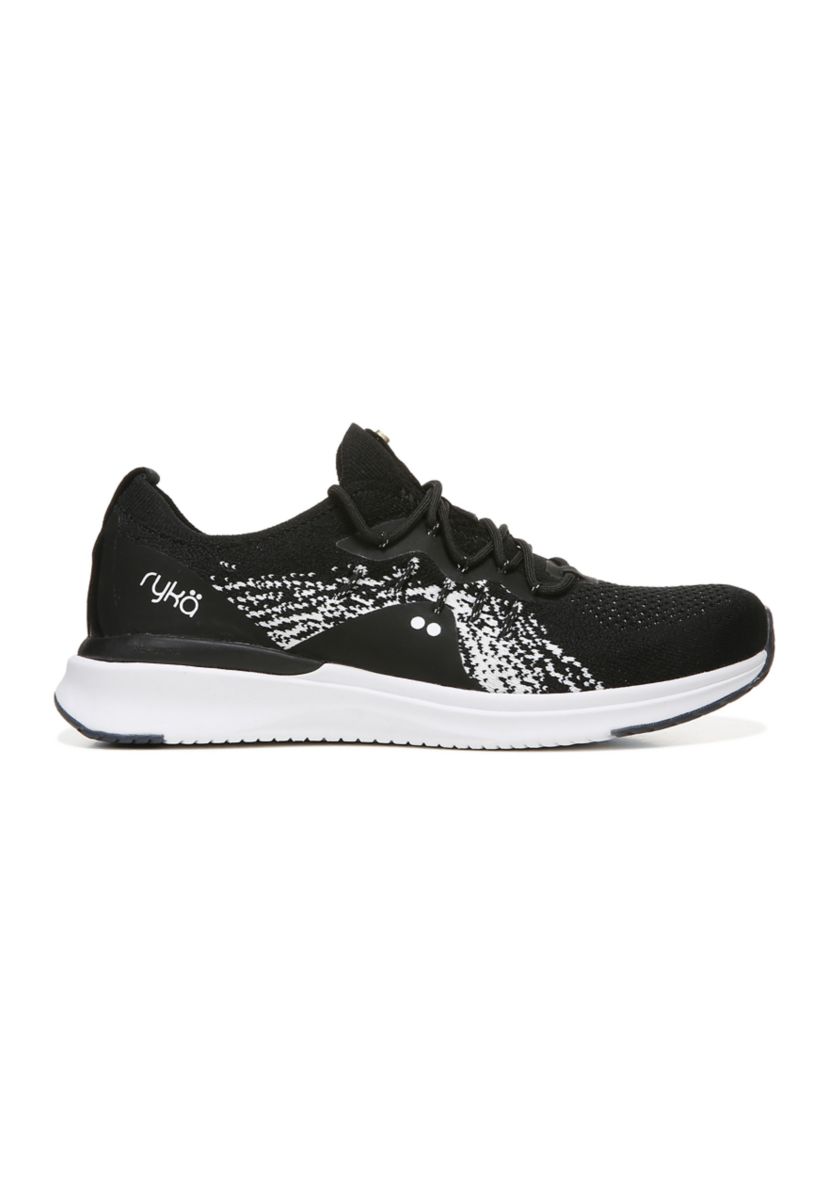 Momentum 2.0 Walking Shoe