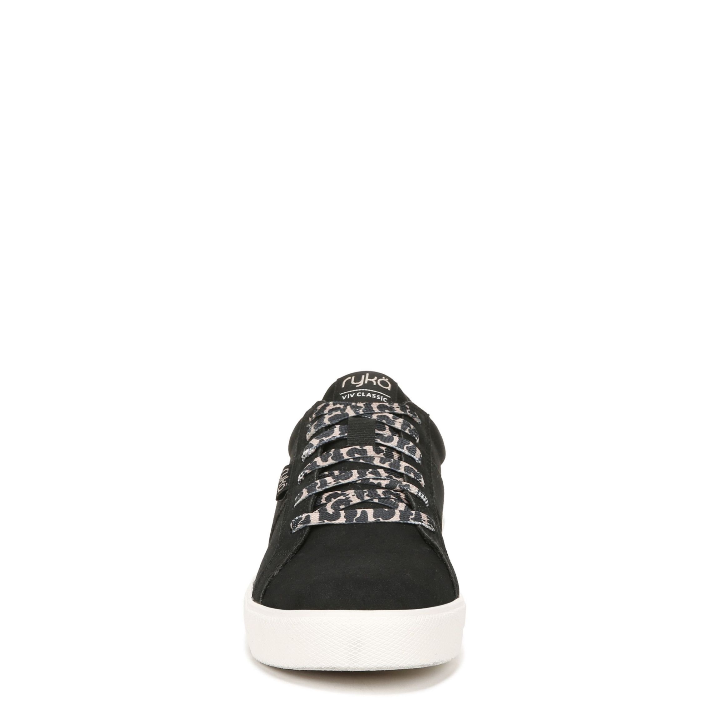Viv Classic Lace Up Sneaker