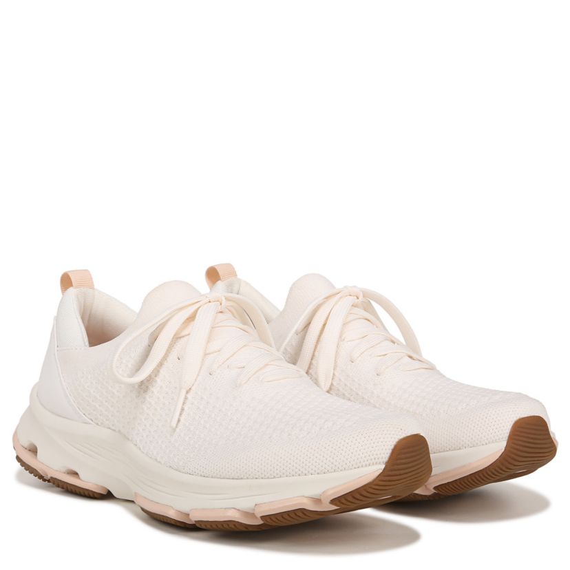 Devotion Fuse Walking Sneaker