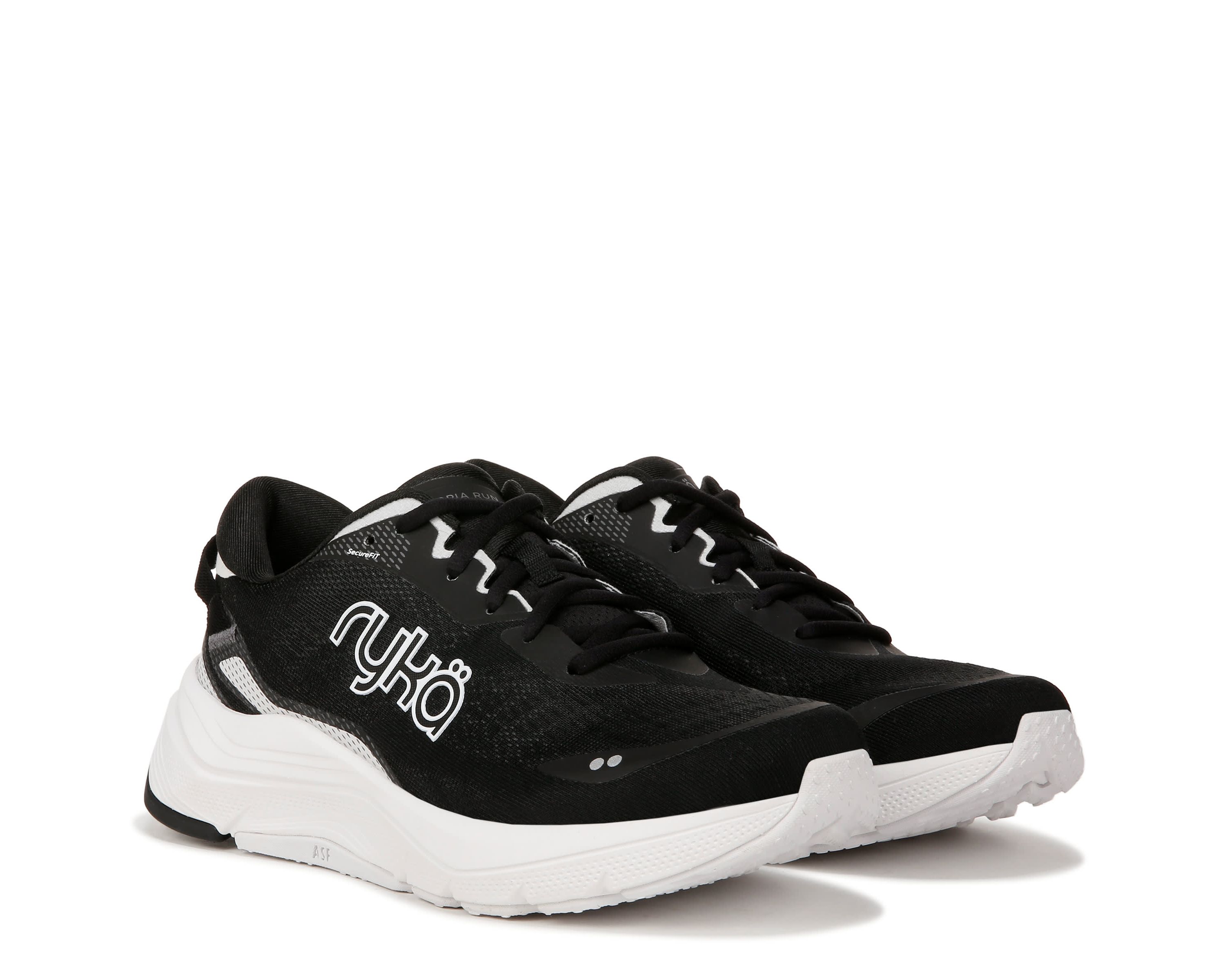 Utopia Run Running Shoe