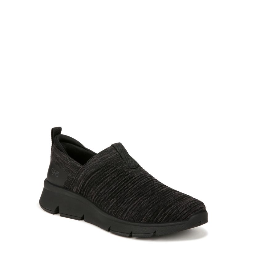 Captivate Walking Shoe