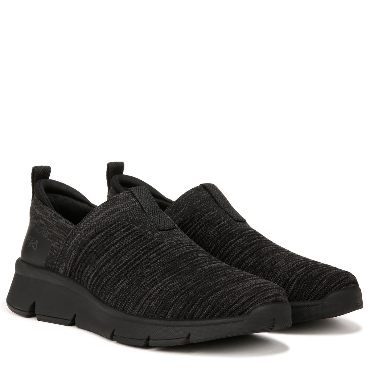 Captivate Walking Shoe