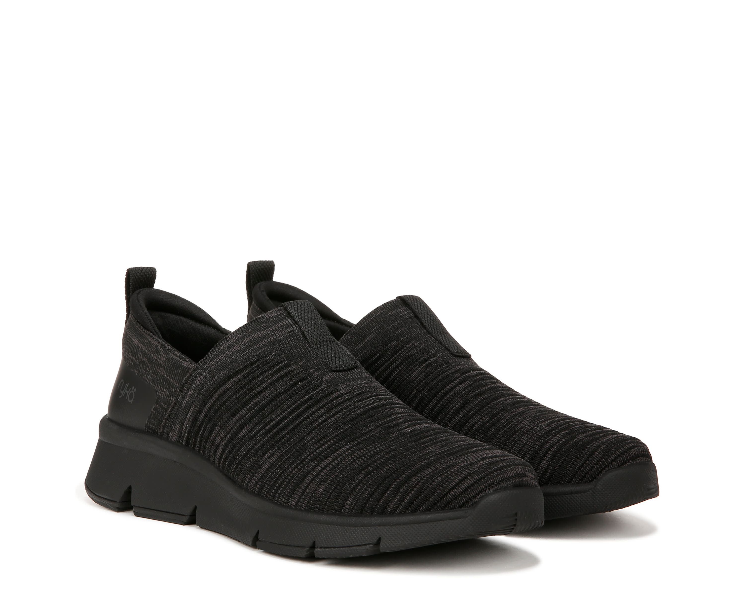Captivate Walking Shoe
