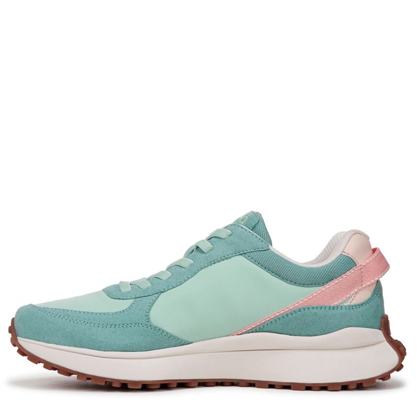 WomenS Jog On Running Shoe