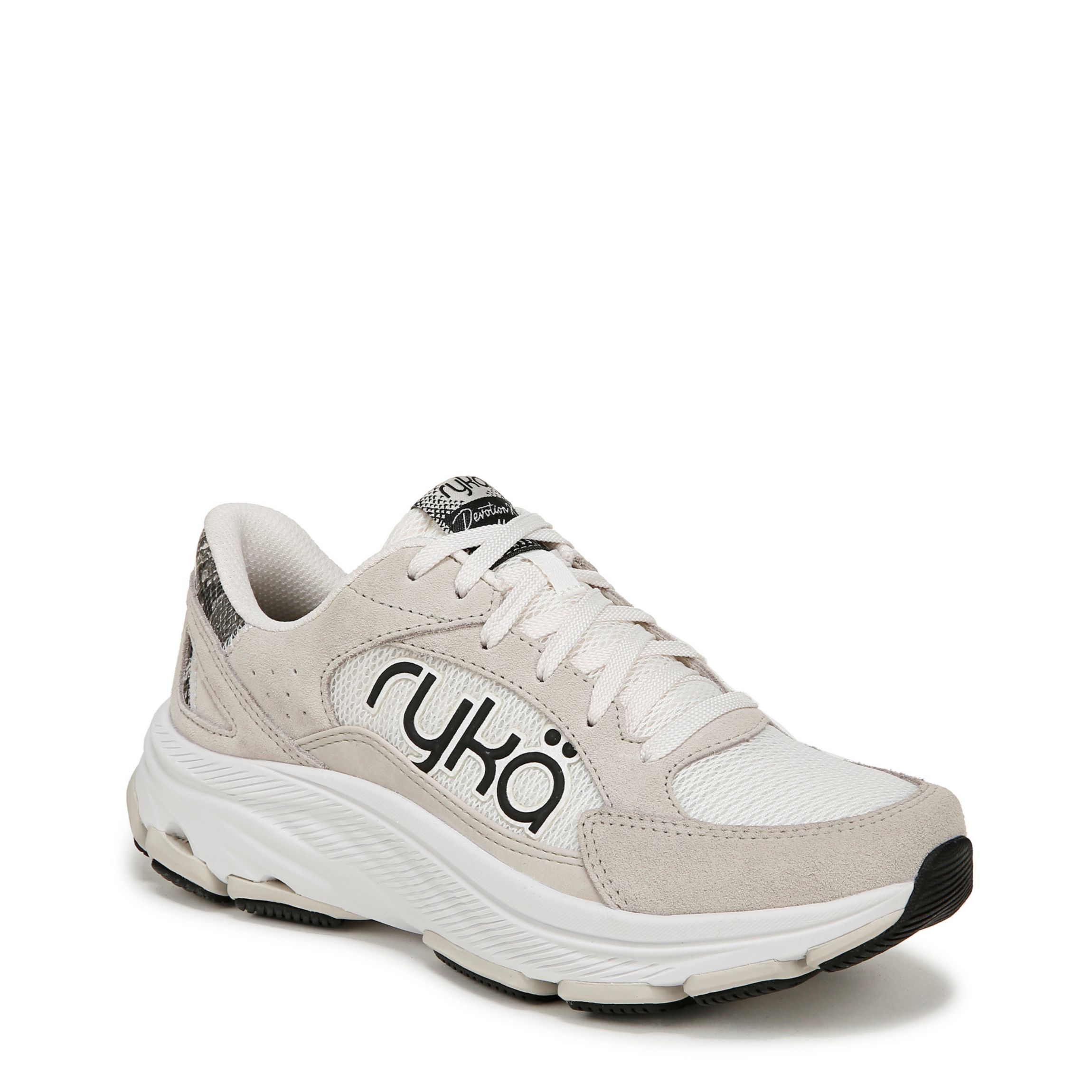Devotion X Max Classic Walking Sneaker