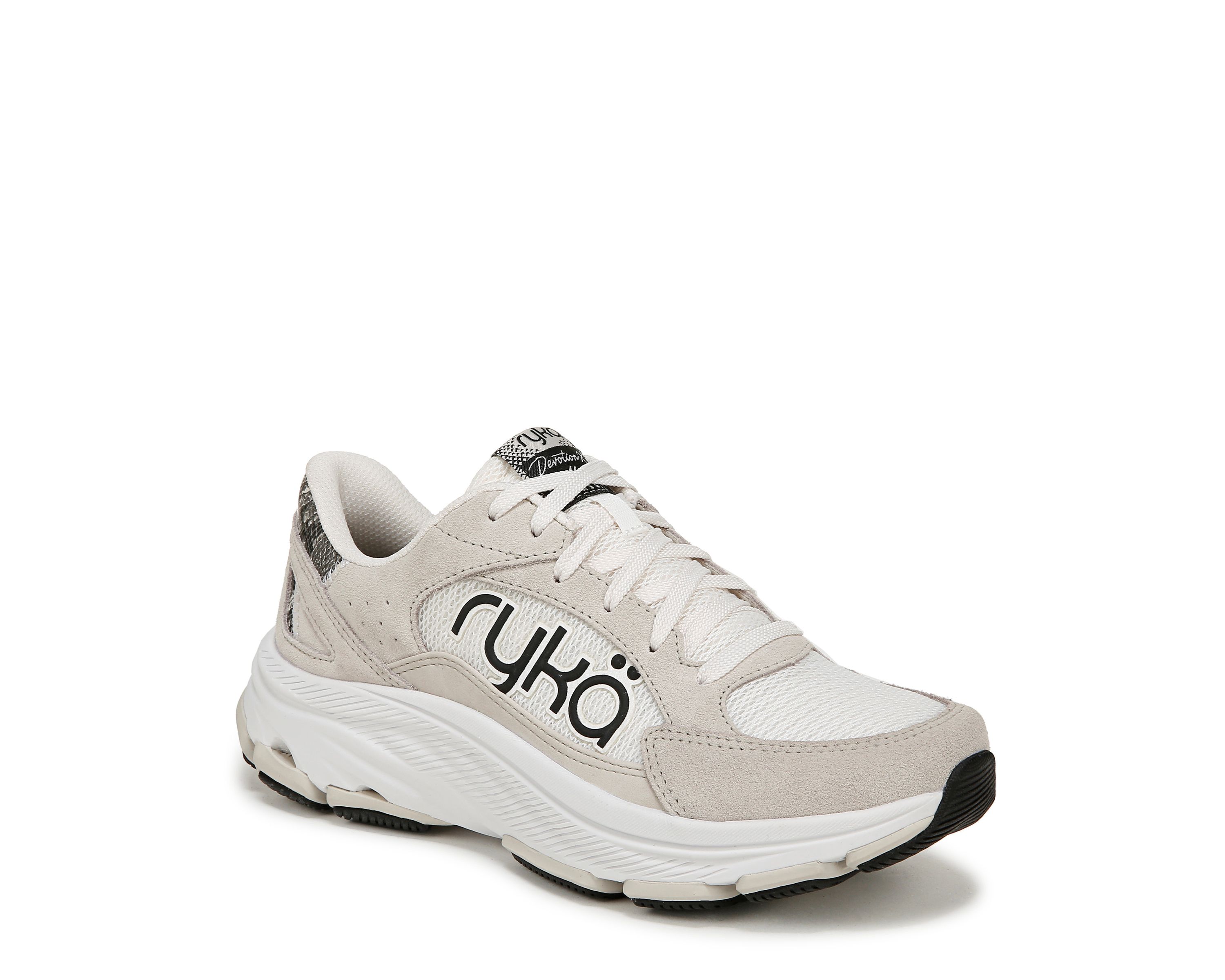 Devotion X Max Classic Walking Sneaker