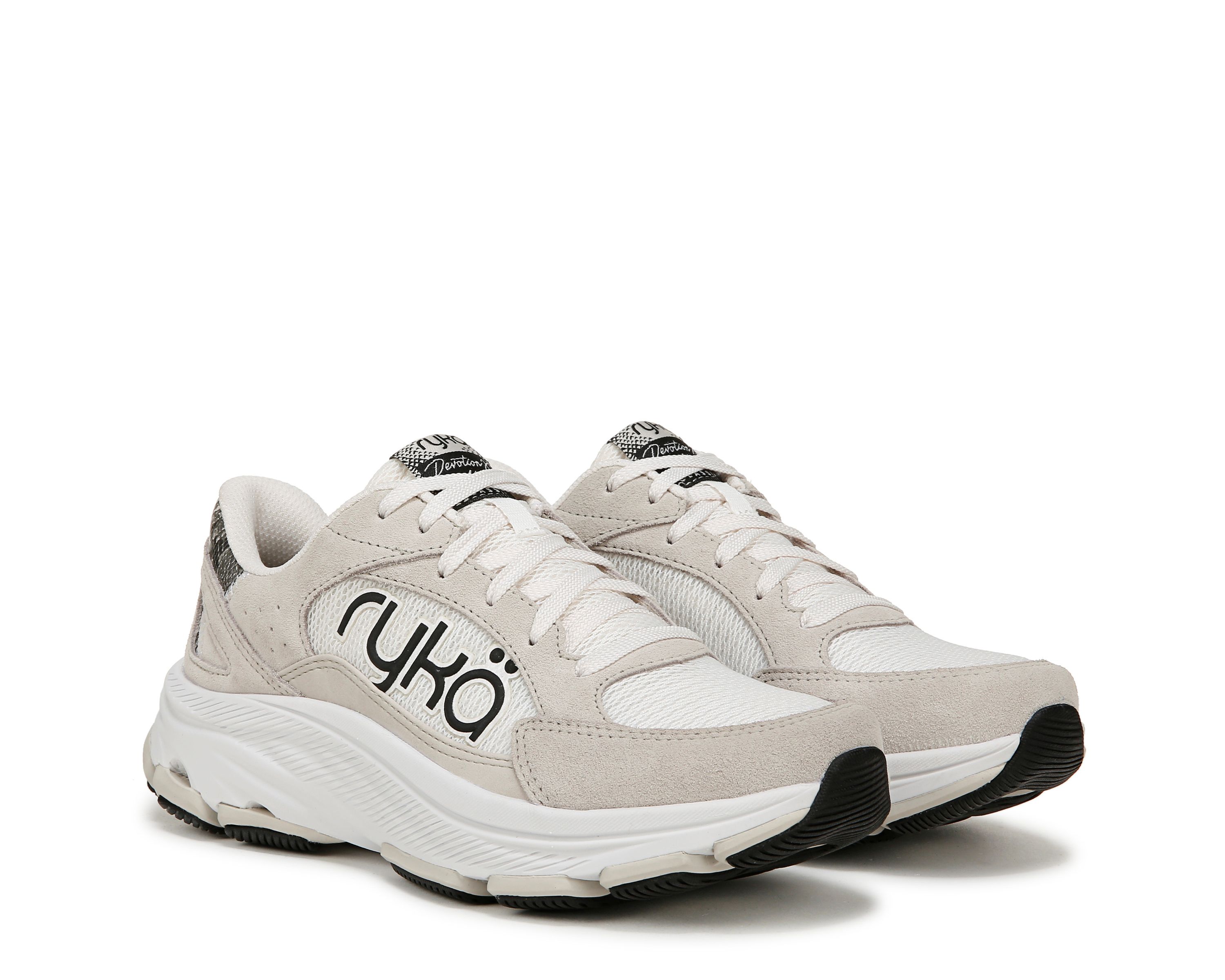 Devotion X Max Classic Walking Sneaker