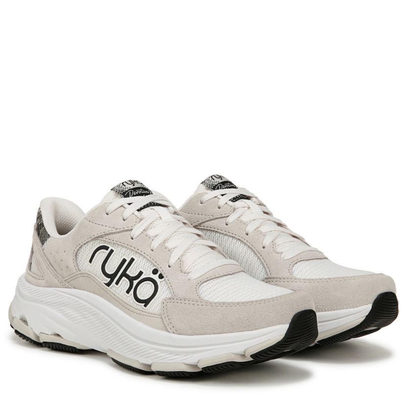 Devotion X Max Classic Walking Sneaker