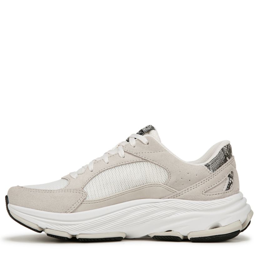 Devotion X Max Classic Walking Sneaker