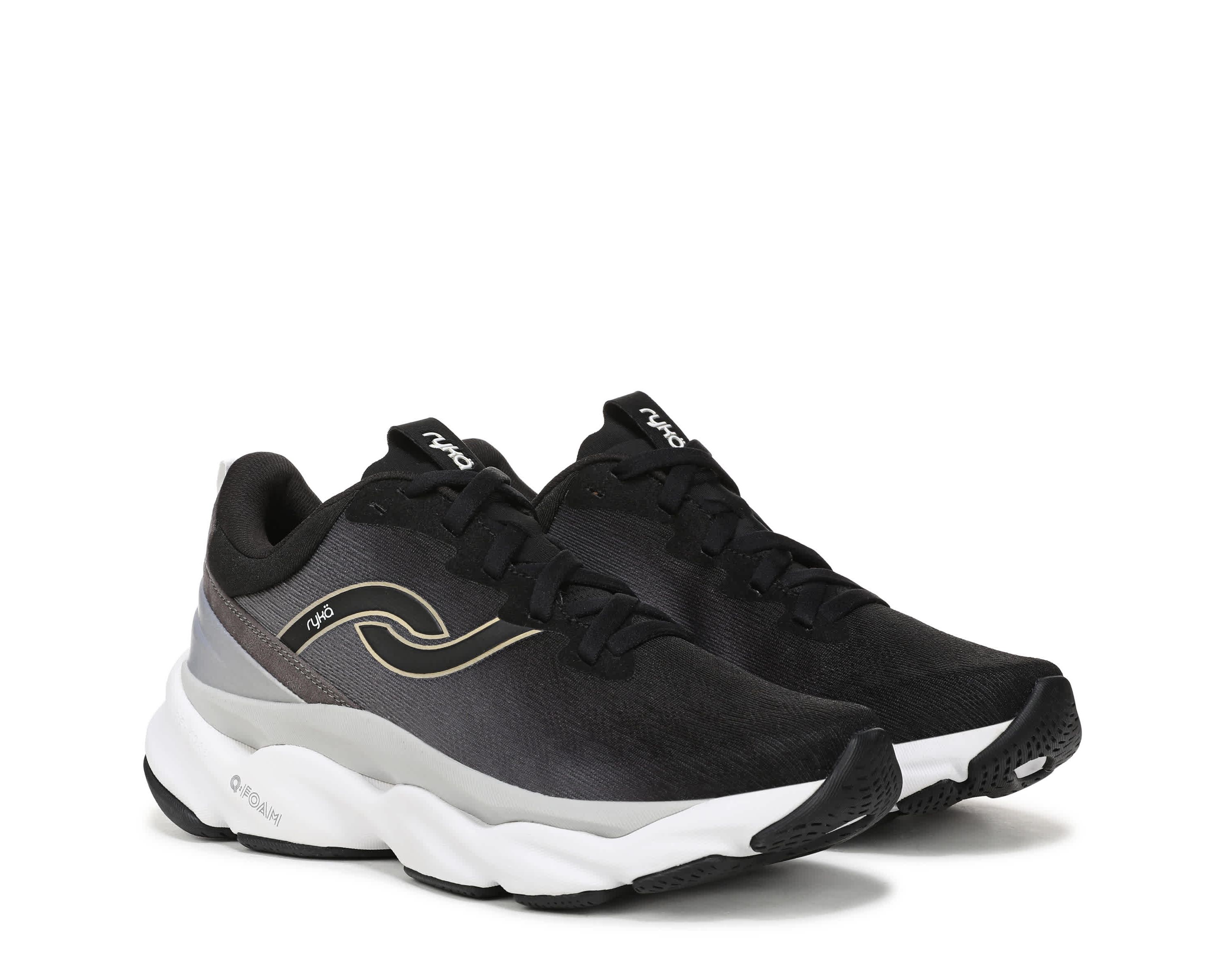 Elevate Lx Walking Sneaker