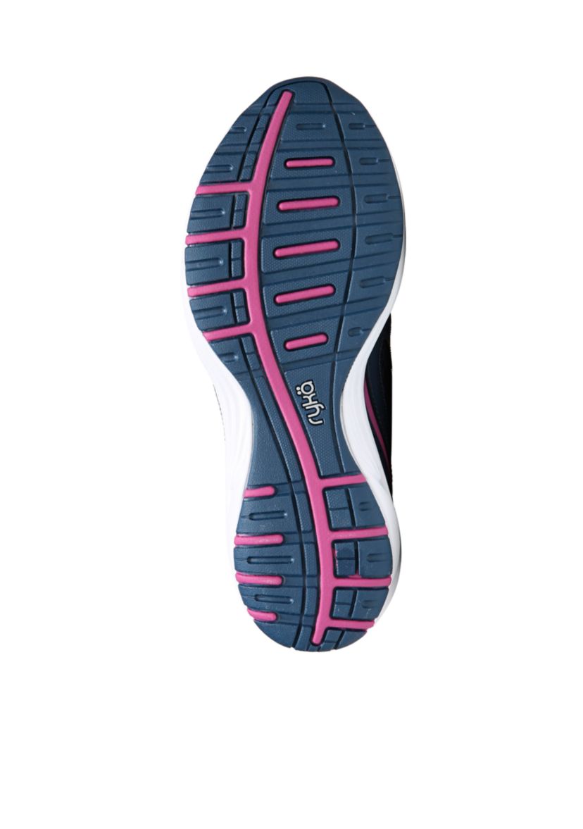 Dash 3 Walking Shoe