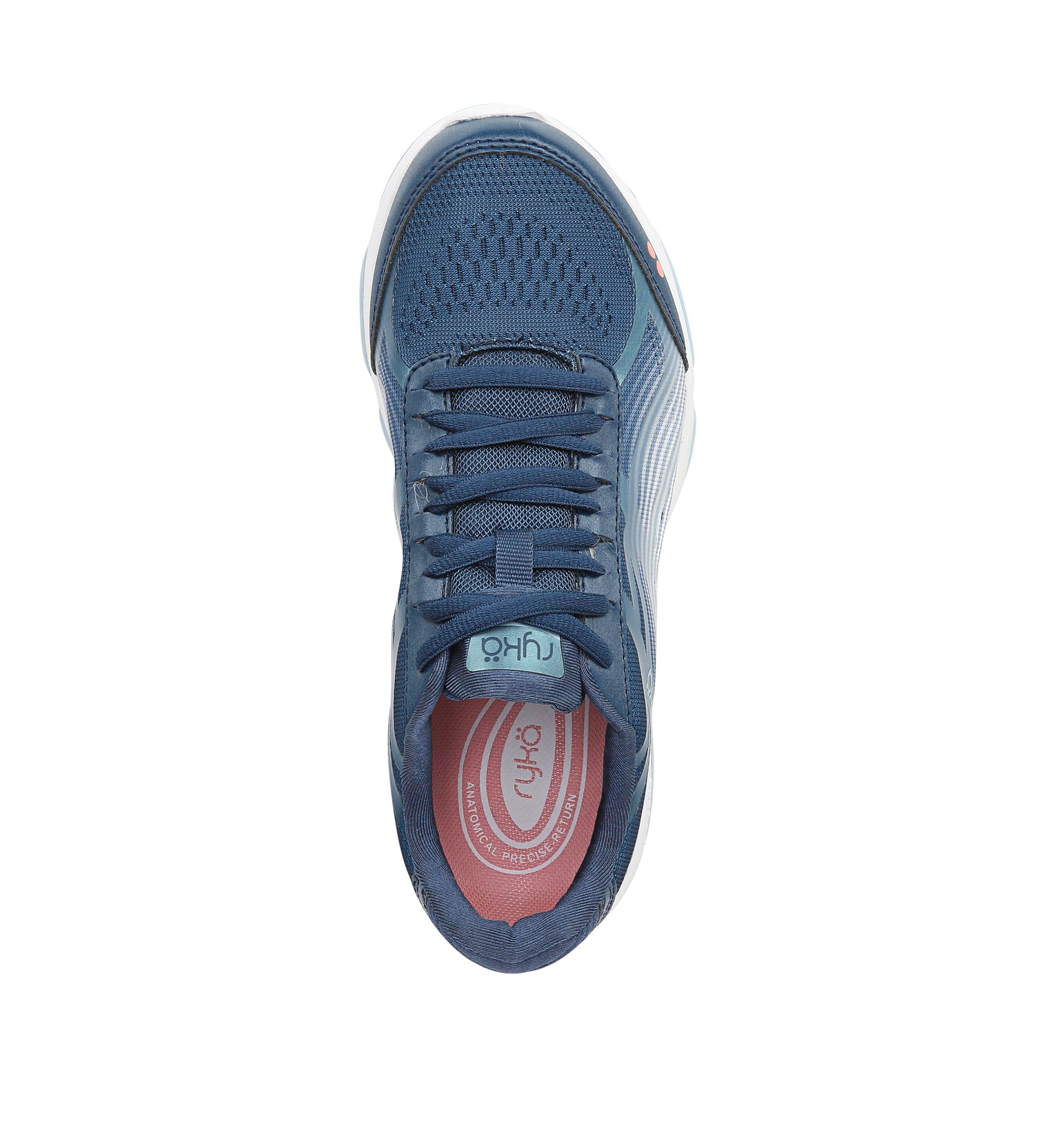 Devotion Plus 3 Walking Sneaker